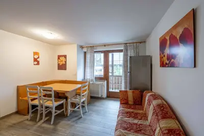 Image de Apartment in an excellent position near the centre of Canazei, ideal for two/three people
