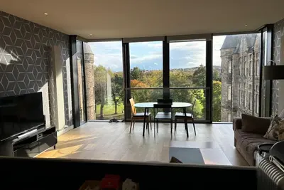 Image de Superbe vue sur le parc Appartement Quartermile à proximité du château et de l'u