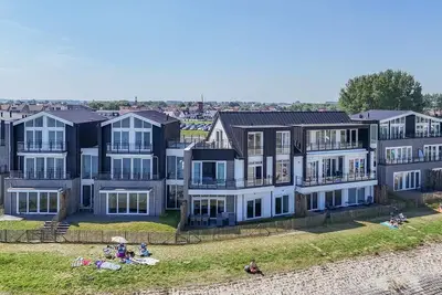 Image de Agréable maison de plage avec balcon\/terrasse