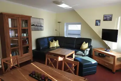Image de Saalfeld vacation apartment: a cozy retreat with a sea view
