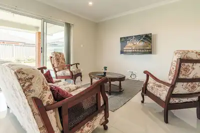 Image de Jordan Spring 4-bedroom villa / free parking / convenient transportation \n
