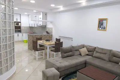 (4-1) Proprete - Commodites - Securite - Tranquilite