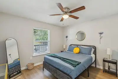 Image de Cb 3504-102 Fayetteville Oasis I Modern, Comfy