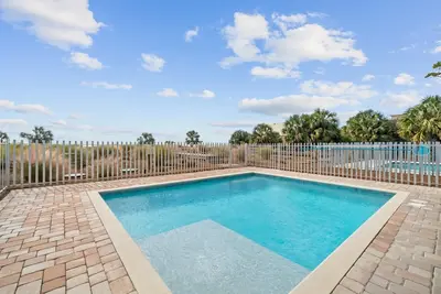 Image de Indian Pass Beachfront Home - Seahorse - Private Pool, Pet Friendly, Sleeps 22