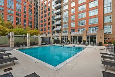 Image de Luxury Apartment in heart of Reston 2 bedroom