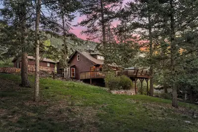 Image de Forest Cabin - Hot Tub & Mt Views - Pikes Peak