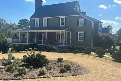 Image de Charming 2-bedroom apartment near Charlottesville on 12 beautiful acres, Wifi