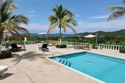 Image de Charming 2-bedroom townhome with WiFi, Ac in Playas del Coco