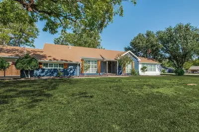 Image de Cozy 3-bedroom house in charming Lewisville with WiFi, Ac