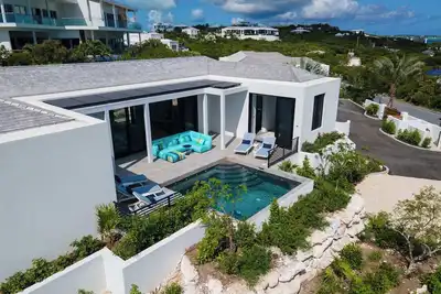Image de Villa Luna 2 to 4 Bedrooms with Private Pool Oceanfront