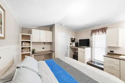 Image de New! Daze Off(Suite 6) - Pet Friendly Suite by The Lodges at Fossil Creek