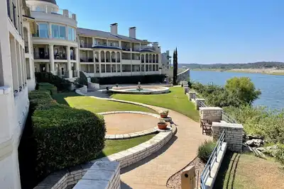 Image de Relaxing 2 bedroom/2 bath first floor condo overlooking pool