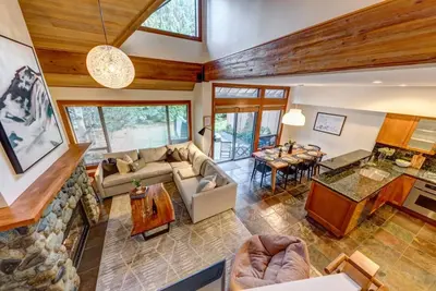 Image de 3bd/3ba Townhome Hot Tub, Garage