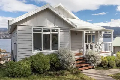 Image de Derwent River Cottage Tranquil Waterfront Living