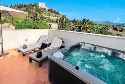 Image de Magnificent Mallorca Villa | Villa Neville | 3 Bedrooms | Furnished Sun Terrace | Private Outdoor Hot Tub | Bbq Facilities | Shaded Outdoor Dining Area | Fitness Room | Artá