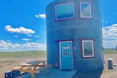 Image de Up-cycled Grain Bin Villa just 20 mins. from the Great Sand Dunes Np w\/ WiFi, Ac