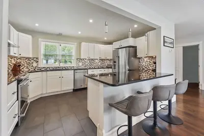 Image de Stylish, Centrally Located Berkshires Home-Base