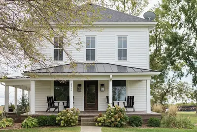 Image de Chic Urban Retreat in Agrihood Community