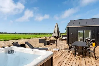 Image de Superbe maison à Saltum avec sauna
