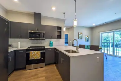 Image de 223 Brand New 2 Bdrm, 2 Bath, 1 Liv, 1 Kith