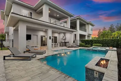 The Luxe Sanctuary-Tb027