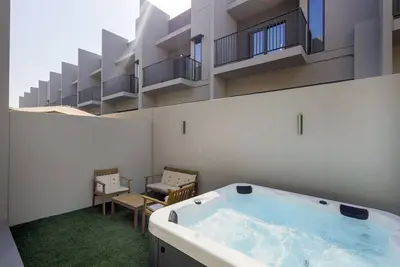 Image de 2 Bedroom Townhouse w/ Private Jacuzzi at Mag Eye