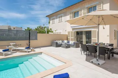 Image de Villa 'Hilary' avec piscine privée, Wi-Fi et climatisation