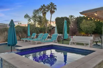 Image de Paradise Escape with Private Backyard, Pool, Hot Tub, and Games in Scottsdale