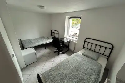 Image de Monteurhaus Zentral with parking lot and high speed internet Terrace with barbecue