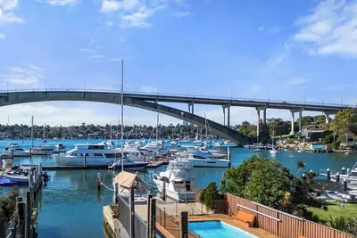 Image de Neighbouring Sydney Harbour Retreats for 12 guests