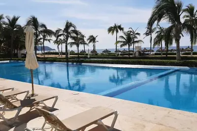 Image de Peninsula Charming and luxury apartment on the beach, with beautiful ocean view