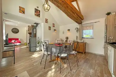 Image de Maison en pierres, calme, proche Bagnoles, animaux acceptés, jardin