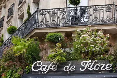Image de 230m2 La luxe top floor rue Bonaparte in Saint-Germain's Finest Locale