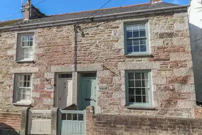 Apple Tree Cottage, pet friendly, character holiday cottage in Gweek