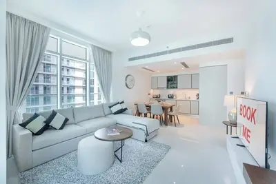 Image de Spacious 2-Bedroom Apartment with Beach Access at Emaar Beachfront