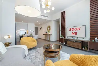 Image de Stylish 2-Bed Oasis with Pool in Peaceful Creek Harbour