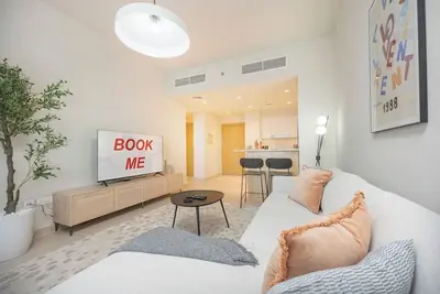 Image de Astonishing 1 Br apartment in Creek Harbour!