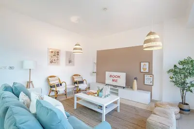 Image de Chic 2br Retreat with Stunning Views in Jbr!