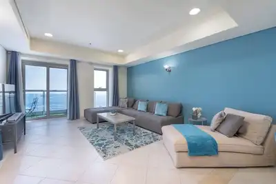 Image de Stunning 1-Bedroom Apartment with Marina Views