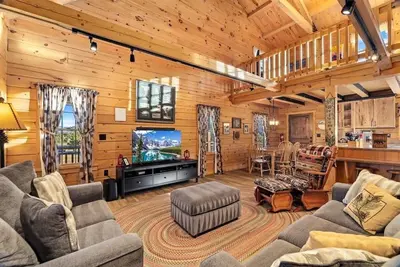 Image de Remmert`s Log Haven - Tranquil Mountain Getaway
