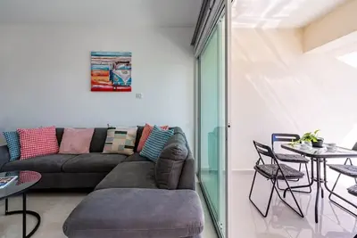 Image de Andrea 3-Bedroom Apt in Mackenzie W\/ Pool