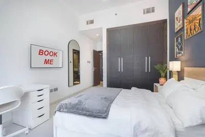 Image de Luxury 4br Home in Marina with Stunning Palm Views