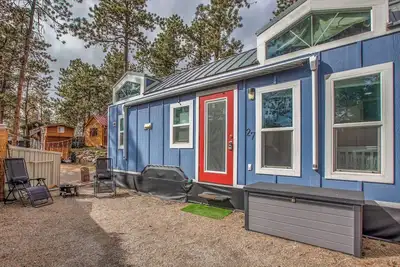 Image de Pet-Friendly Colorful Tiny Home near Pikes Peak