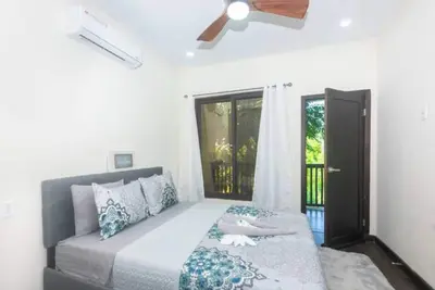 Image de Island escape/1 Bdrm/concierge service/west end\n\n