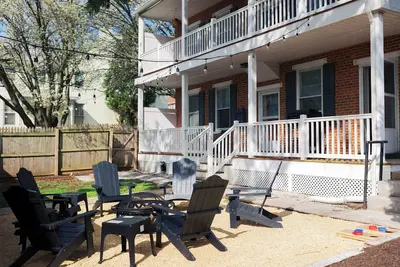 Image de Fire Pit, Game Room, 15 min to Hershey with King Bed, Entire house