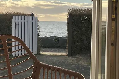 Image de Maison sur la plage pour vivre des vacances iodées. “ La Bastille ”