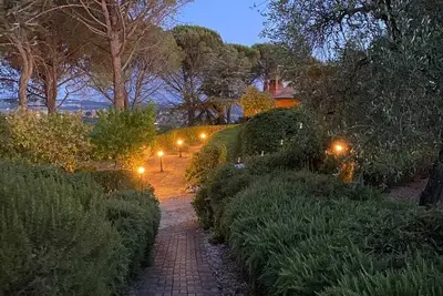 Image de Charming and Spacious 1-bedroom apartment in tranquil Otricoli with WiFi, Ac