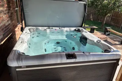 Image de Desert Sunset HotTub-Firepit-Bbq