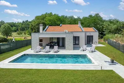 Image de Belle maison de 3 chambres à Santalezi