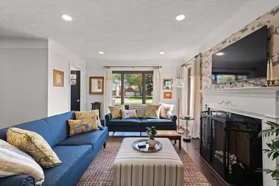 Image de Luxury Cleveland Home W/ Fitness Equipment & Yard